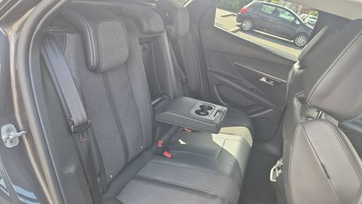Peugeot 3008 1.6 THP 300 Hybrid4 EAT8 - Allure Pack – 2021 – 98045 km – Hybride rechargeable – Boîte Automatique — photo 47