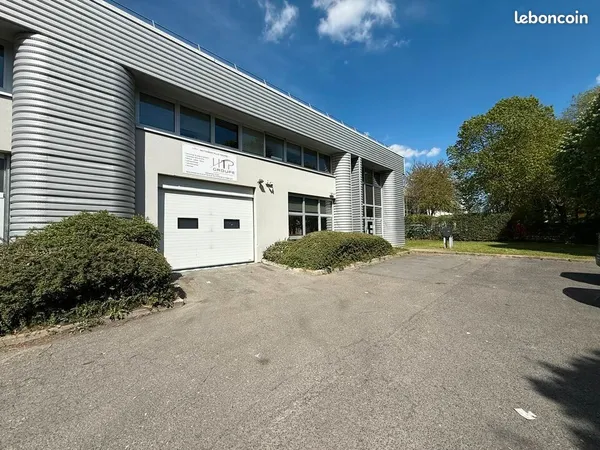 ENTREPOT - LOGISTIQUE 458 m² TREMBLAY-EN-FRANCE