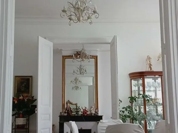 Appartement de charme- Charles III, F5 de caractère rénovée