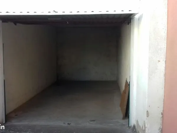 Garage a louer