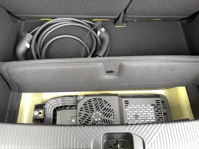 Renault 5 renault  e-tech electrique 10 ch autonomie confort — photo 21