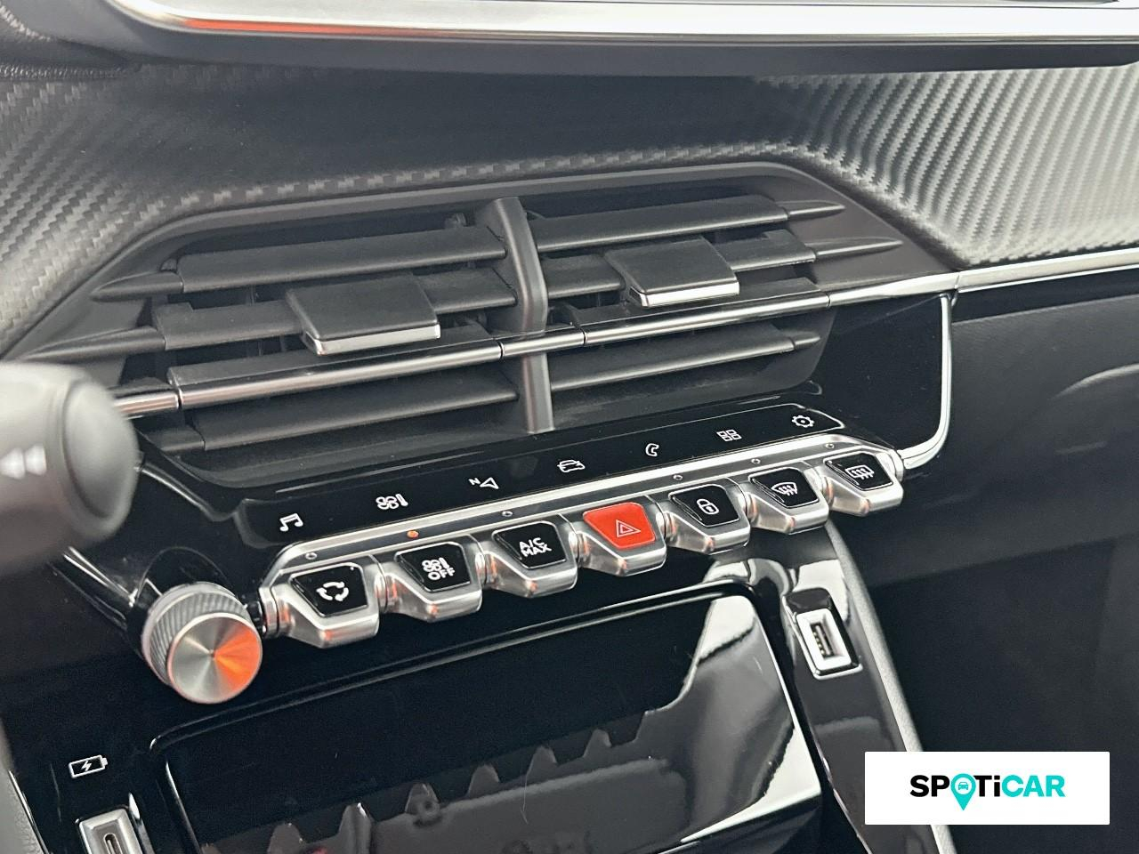 Peugeot 2008 1.2 puretech 100ch s&s allure pack — photo 15