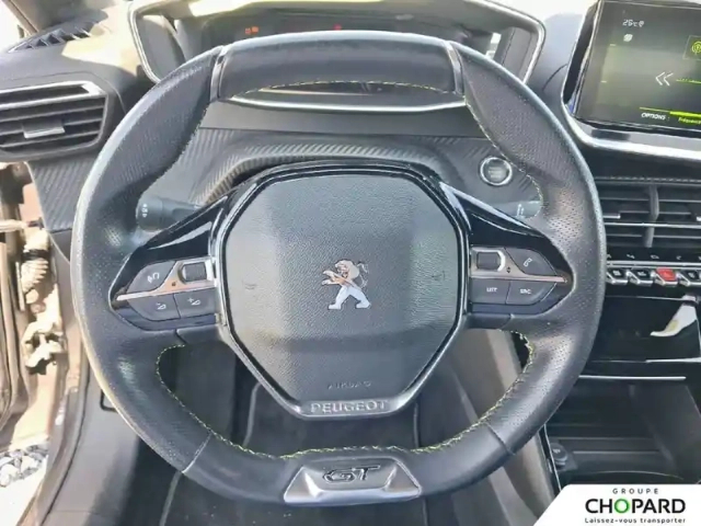 Peugeot 208 puretech 100 s&amp;s bvm6 — photo 17