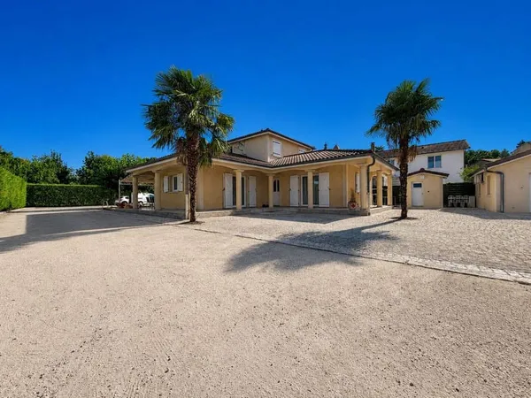 Maison 5 pièces 166 m²