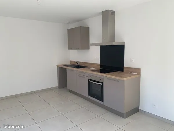 A LOUER : logement T2