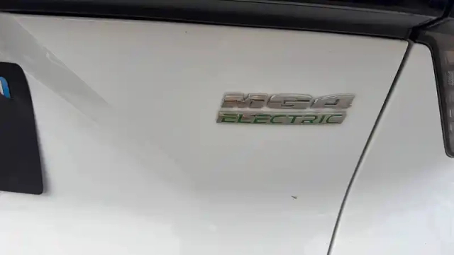 Mg Mg4 electric 51kwh - 125 kw 2wd — photo 29