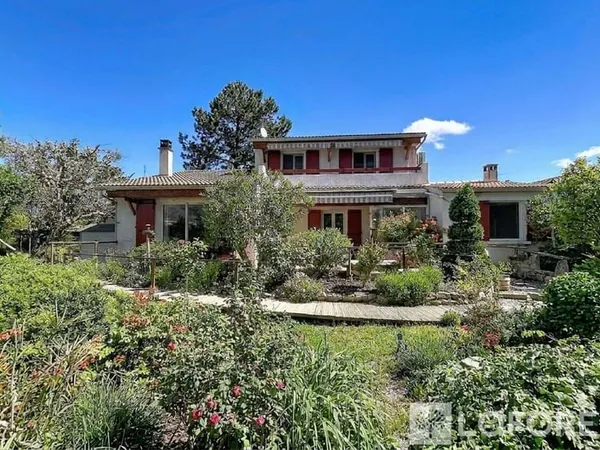 Maison 6 pièces 127 m²