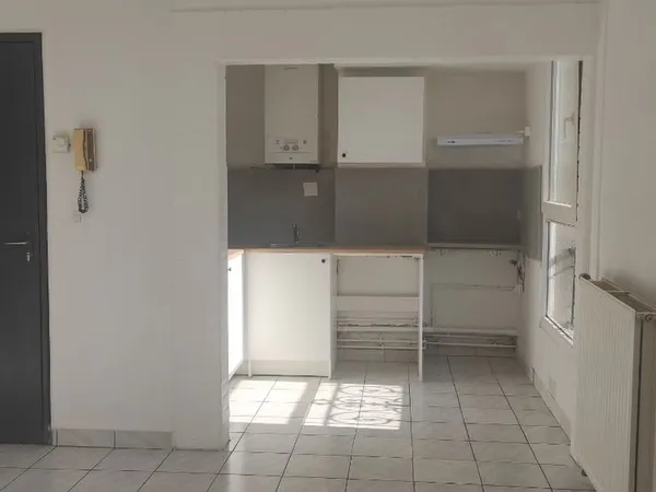 Appartement 3/4P - avec jardin- proche RER E