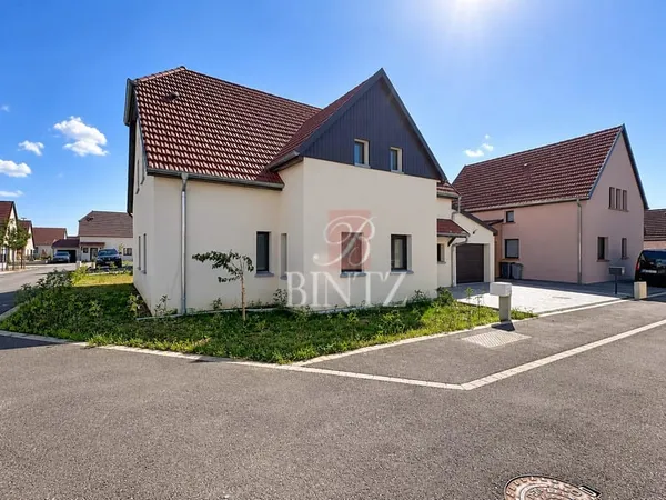 BOURGHEIM - MAISON RECENTE SANS TRAVAUX - 160 M² SUR 3.90 ARES