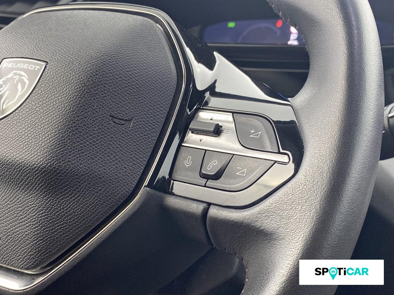 Peugeot 308 sw phev 180ch allure e-eat8 — photo 18