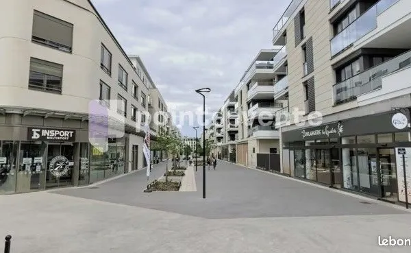 Local commercial 137 m²