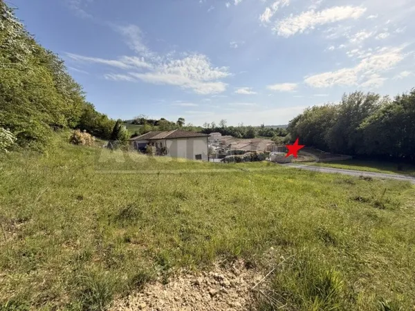 Terrain constructible 1488 m²