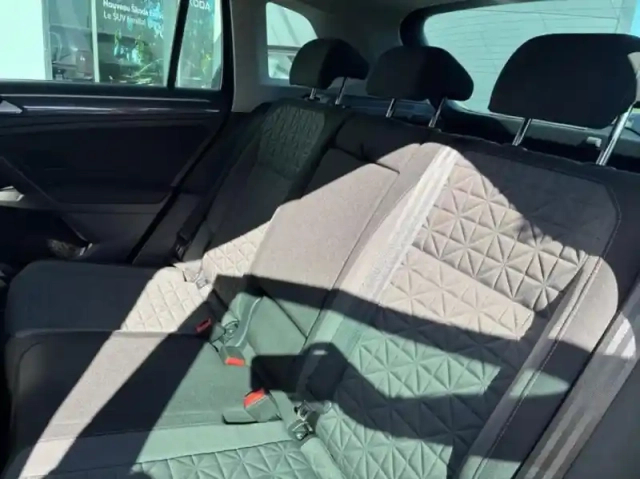 Volkswagen Tiguan 2.0 tdi 150ch life plus dsg7 — photo 8