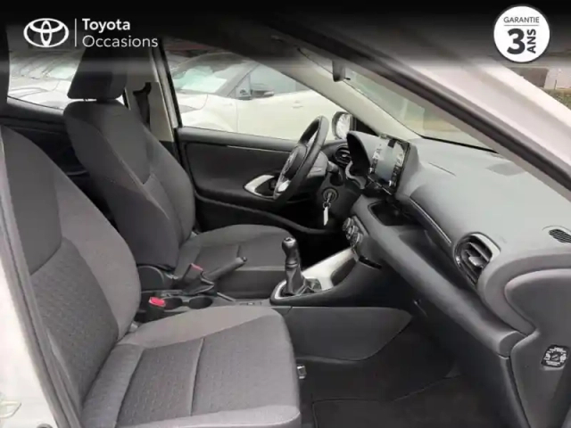 Toyota Yaris 70 vvt-i dynamic 5p my22 — photo 6