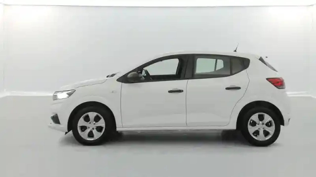 Dacia Sandero eco-g 100 — photo 24