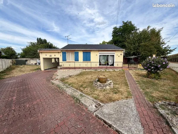 Maison phénix de plain-pied de 103 m² - Villers-Bretonneux - Jardin - garage - dépendances et emplac
