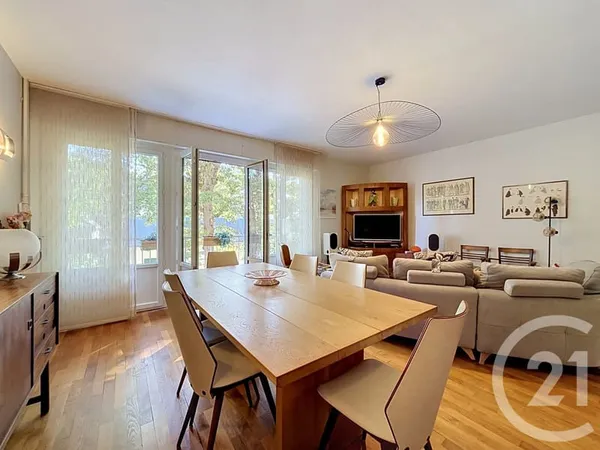 Appartement 3 pièces 94 m²