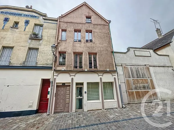 Bâtiment 176 m²