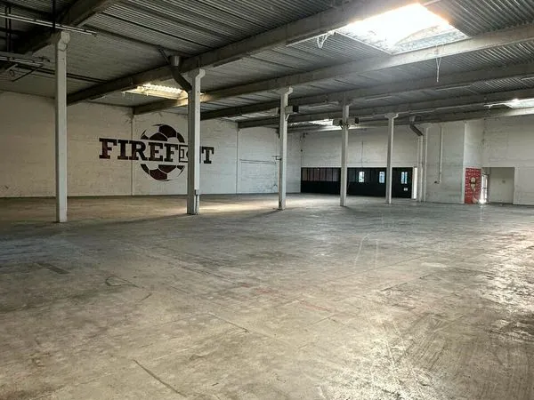 LOCAL D'ACTIVITE 1463 m² ERAGNY