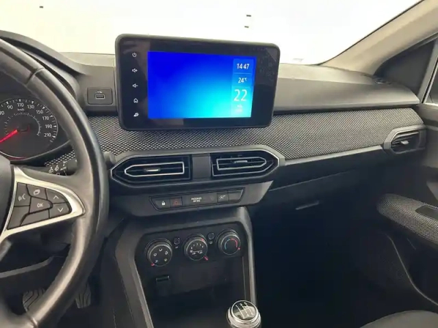 Dacia Sandero sce 65 - 22 — photo 38