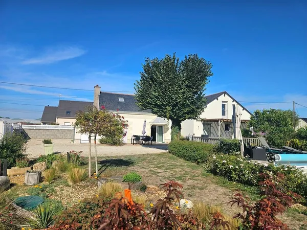 MAISON AVEC LOGEMENT INDEPENDANT - BELLES PRESTATIONS