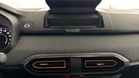 Dacia Sandero 1.0 TCe 90ch Stepway Confort -22 — photo 18