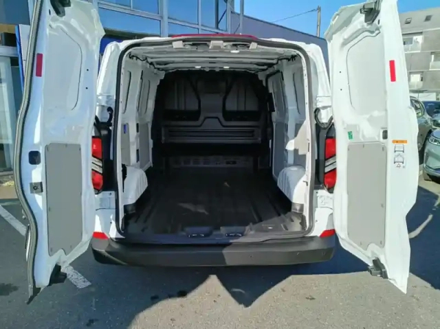Ford Custom nouveau fgn 320 l1h1 2.5 duratec 232 ch phev cvt trend — photo 11