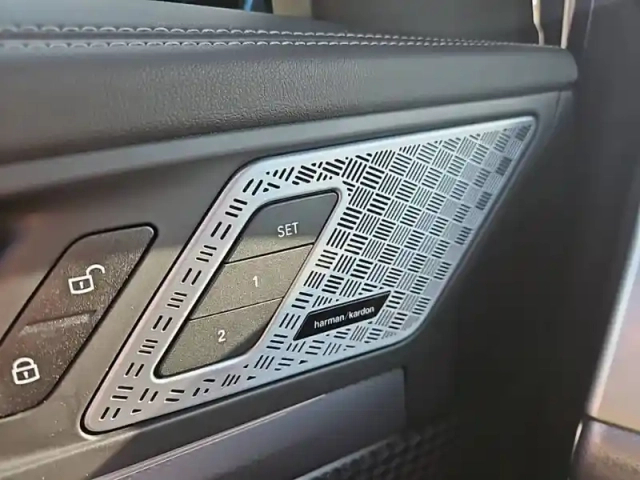 Bmw X1 sdrive 18i 136ch dkg7 — photo 24