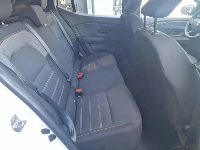 Dacia Sandero stepway iii essential tce 90 — photo 23