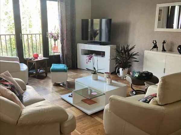 Appartement 6 pièces 92 m²