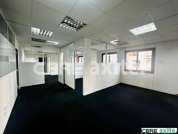 Bureaux 197 m²