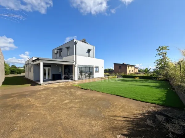 Maison 5 pièces 143 m²