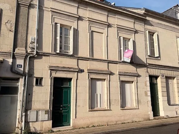 Maison familiale de caractère à louer - Centre-ville de Saumur - Quartier Nantilly