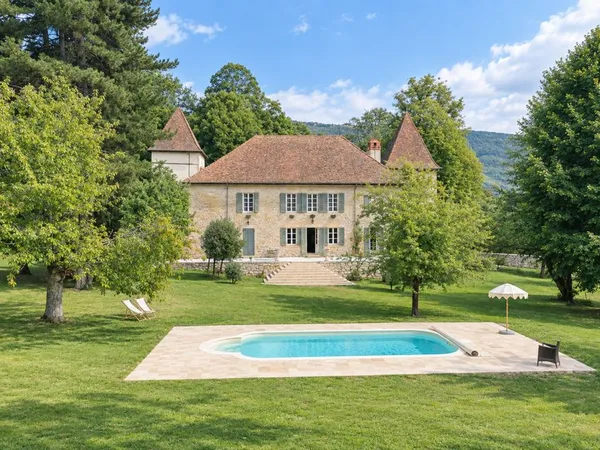 Maison de luxe 12 pièces 376 m²