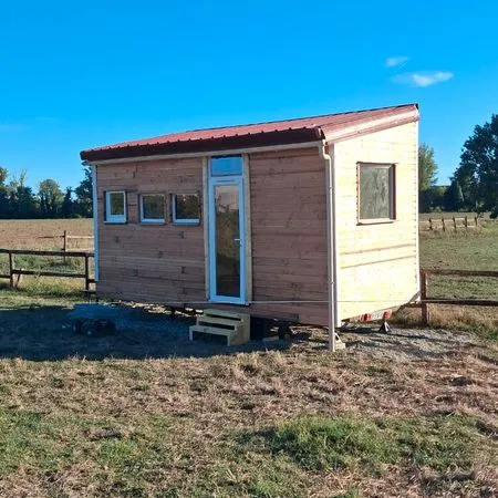 Tiny house