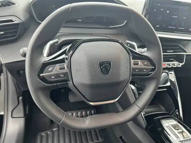 Peugeot 208 hybrid 110 e-dcs6 — photo 32