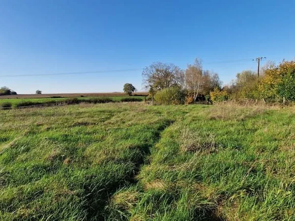 Terrain constructible de 3 373m²