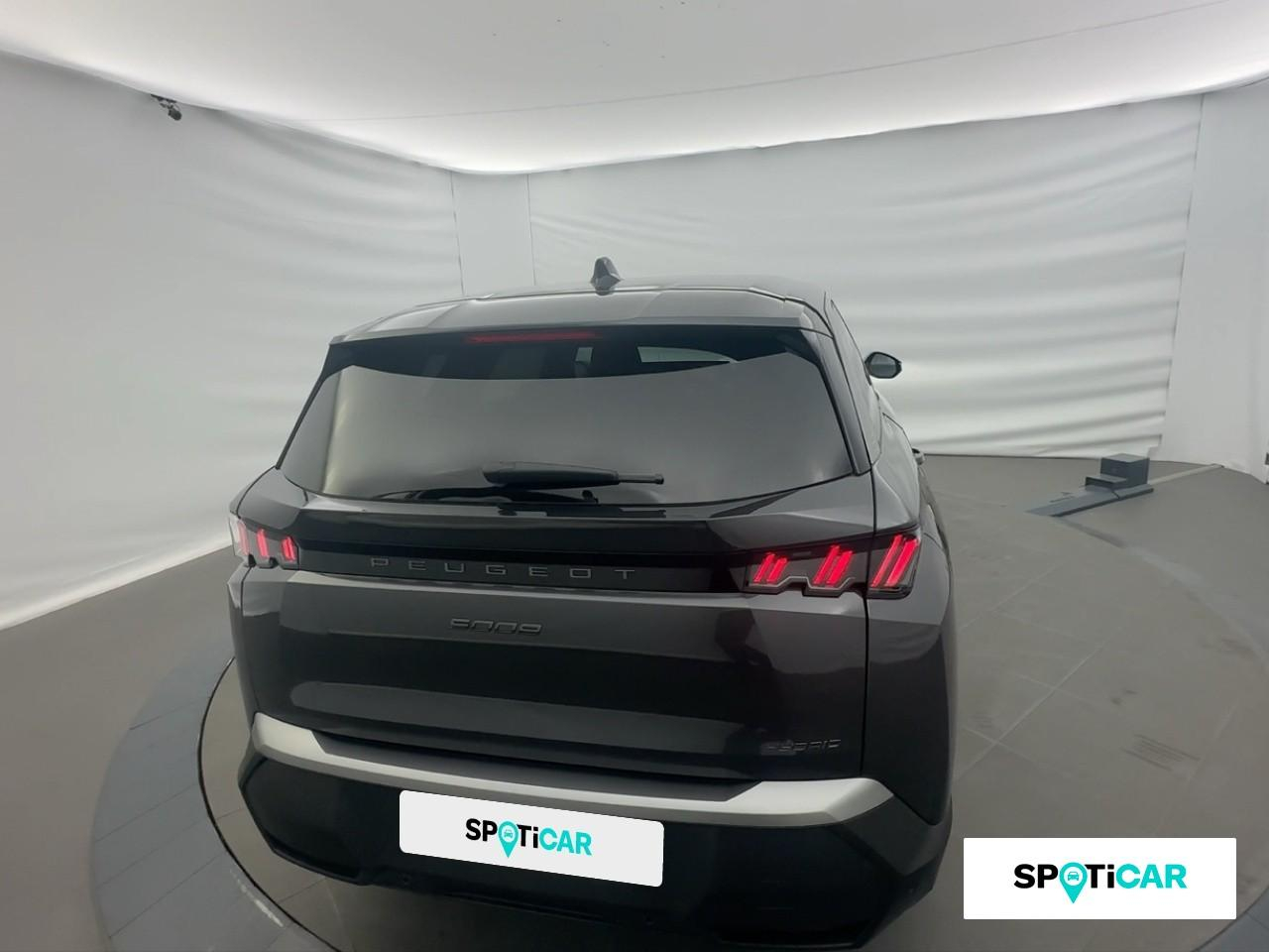 Peugeot 5008 hybrid 145ch allure e-dcs6 — photo 5