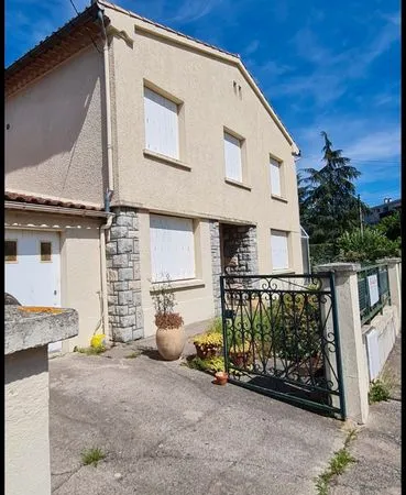 Grande maison familiale a rénover