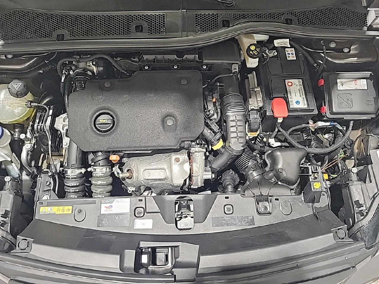 Peugeot 2008 bluehdi 130 s&s eat8 allure — photo 15