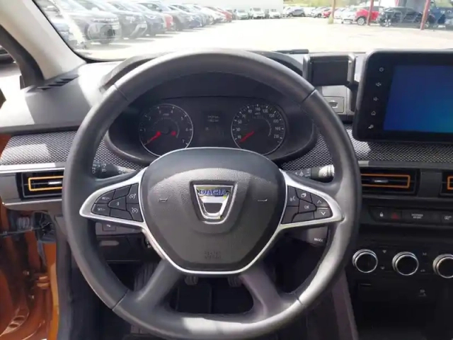 Dacia Sandero tce 90 — photo 11