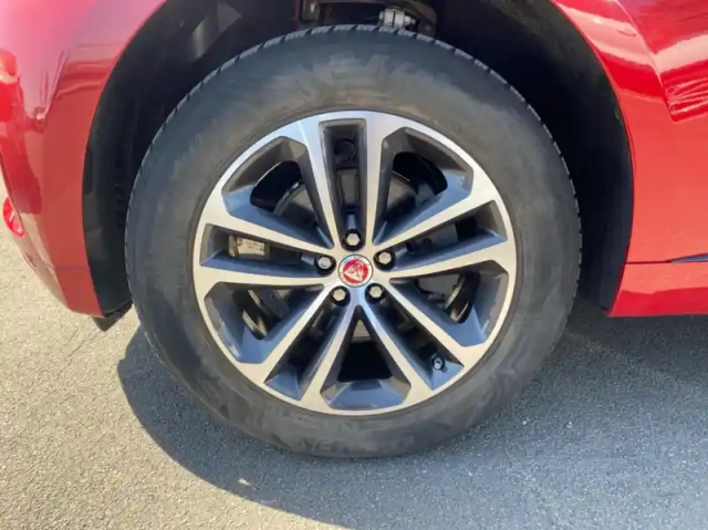Jaguar F-Pace 2.0d 180ch r-sport awd bva8 — photo 14