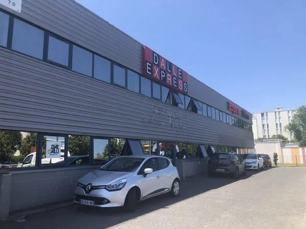 Local d'activité 335 m²
