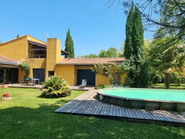 Maison 6 pièces 180 m²