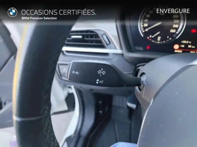 Bmw X1 sdrive18ia 140ch xline dkg7 — photo 10