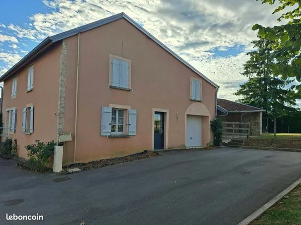 Maison à louer à Lambrey