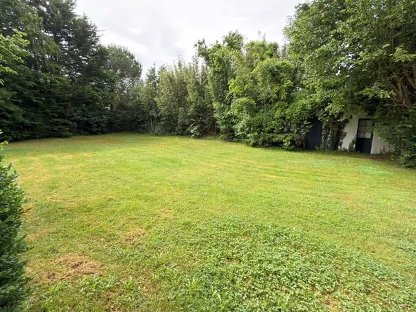 Terrain 863 m²
