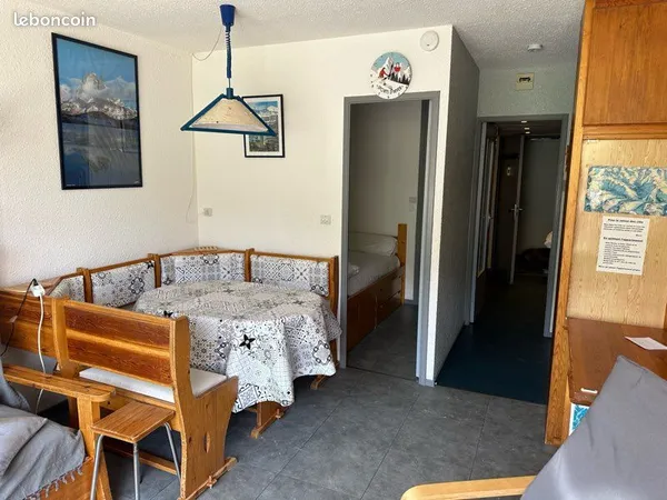 Appartement - 32 m2 1etage -plein sud
