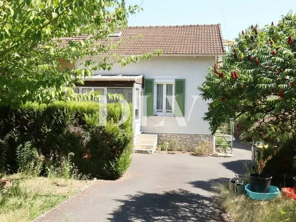 AVON GARE - MAISON DE 87M² A RENOVER SUR UN TERRAIN DE 947M²