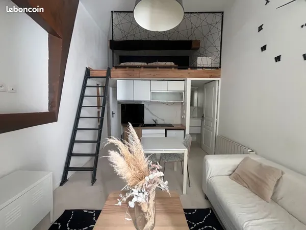 Studio duplex contemporain avec balcon